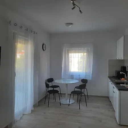 Apartman Matkovic Vir