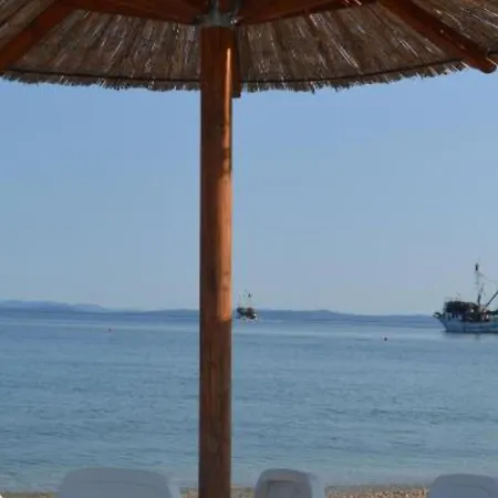 Matkovic Apartment Vir